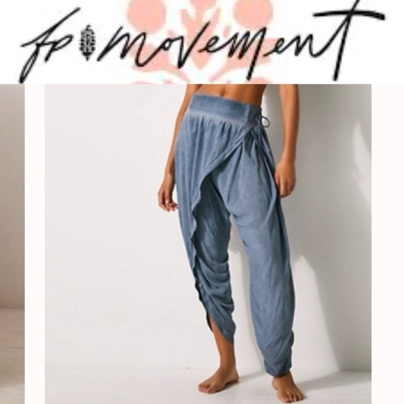 Free People Pants - New 💕 Free People act natural lounge pants intimately 💕
